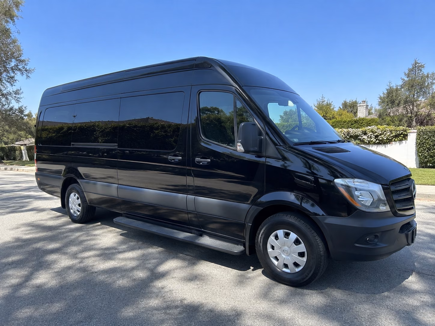 find the perfect transportation for your next corporate event 1